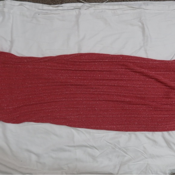 Red Ribbed Knit Dress - Picture 4 of 5